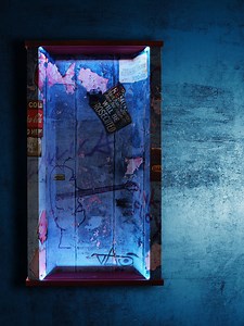 Guitar Display Case "wall' | Guitar Cabinet | Guitar Hanger | RGB LED Lights | for Gibson, Fender, Music Man, PRS, Ibanez and Others - Etsy