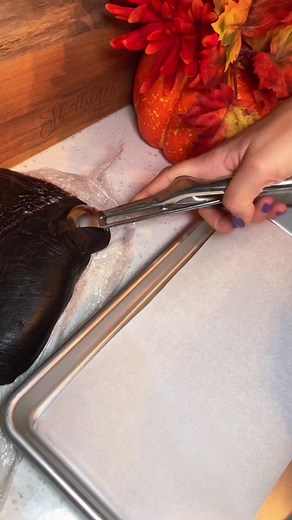 Spooky Pumpkin Cake Pops Tutorial for Halloween 2021