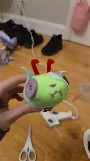 alien kitty baby! 🐾👾 #pawsome