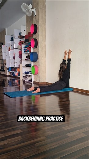 backbending with wall support. #yoga #yogaskills #yogainstructor #yoga #yoga shorts
