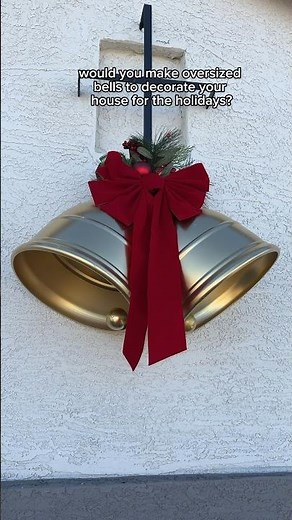 making giant Christmas Bells for outdoor home decor #christmasdiydecor