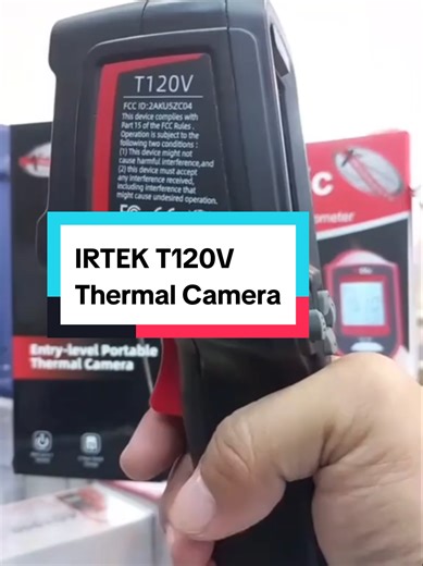 IRTEK T120V adalah kamera inframerah (thermal imaging) yang digunakan untuk mengukur suhu secara akurat dan cepat, serta untuk memvisualisasikan objek dalam gelap dengan mendeteksi radiasi inframerah. Alat ini sangat berguna untuk berbagai aplikasi karena kemampuannya untuk menghasilkan gambar termal berdasarkan perbedaan suhu, yang dibantu dengan fitur-fitur seperti waktu boot-up yang cepat, layar besar, dan ketahanan baterai yang cukup lama #Digitalmultimeter #avometer #constant50 #thermometer