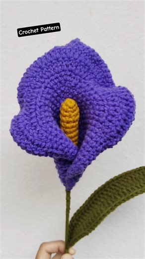 Crochet Calla Lily Flower Pattern - Available on my website and the link is in the bio!