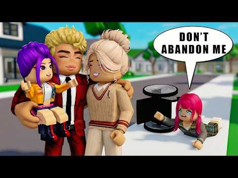 A DISABLED ORPHAN GIRL Got ABANDONED On The Street...|✨Roblox Family Roleplay✨