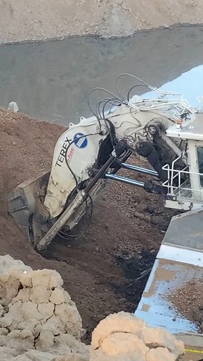 545K views · 6.4K reactions | Terex big loader open coal mines #rh140e loader #terex #caterpillarloader #miningindustry | Alat Berat Mania | Facebook