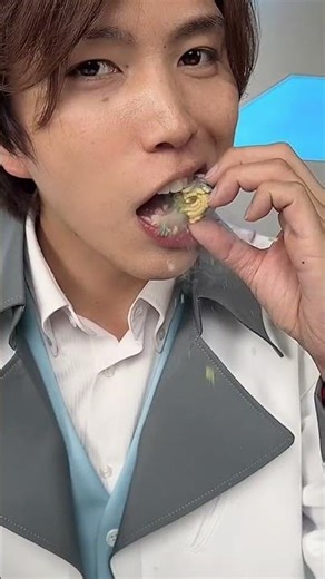 ロールグミを液体窒素で凍らせると…