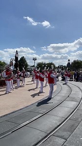 17K views · 412 reactions | A little Hot Dog, Hot Dog, Hot Diggity Dog to brighten up your Tuesday  論 | Doctor Disney | Facebook