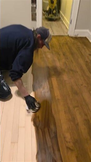 HOW TO PROPERLY APPLY WATER BASED STAIN ON HANDS AND KNEES