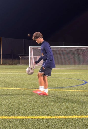 #football #soccer #footy #skills | Football Skills