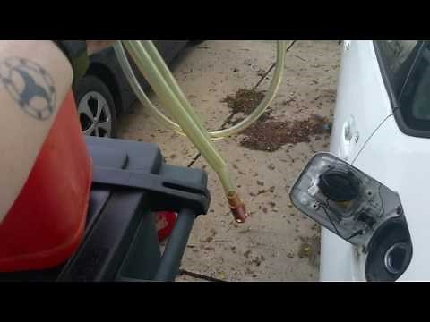 lifehack Easy way to put gas in your car from a 5 gallon gas can.