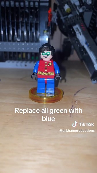 Create Your Own LEGO Scuba Robin from 2008