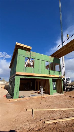 2025 was a BIG year for Zip Kit Homes and this video is proof. In the last 12 months we built and delivered: 3 custom projects 5 Shastas 2 Solitudes 3 Bozemans 1 Summit 1 Zion 1 Big Sky 1 Yellowstone 2 XL 470s 3 RVIA builds 2 garages That’s dozens of families, investors, and property owners who chose a faster, smarter way to build. And now… we’re going 5X bigger in 2026. More builds. More deliveries. More dream homes rental properties going up faster than traditional construction. If you’ve been