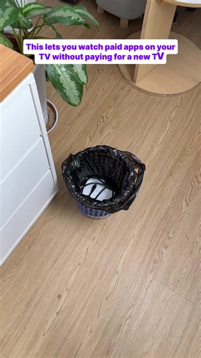 Wireless screen projection is free, and the HDMI signal transmission distance can reach 50 meters, and the image quality is lossless.#wireless #wirelesshdmitransmitter #wirelesshdmi #hdmi