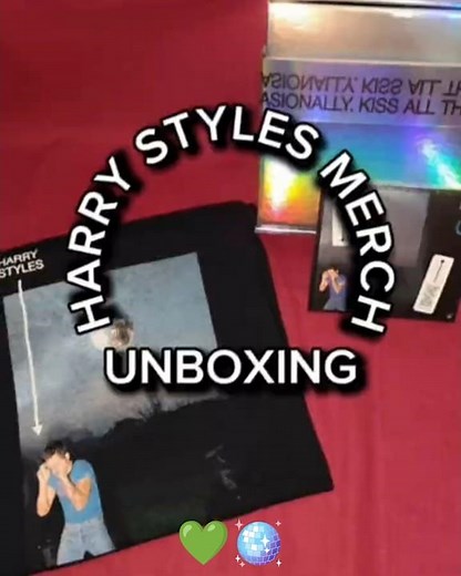 Harry Styles Merch Unboxing 🪩💚