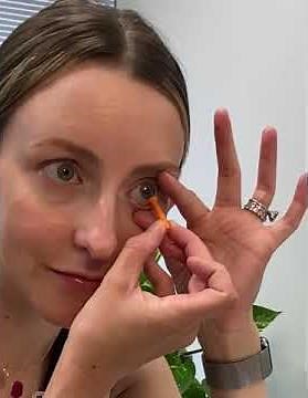 Demonstration: How To Remove Scleral Lenses