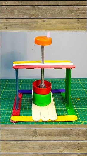 How to Make a Hand Press Machine from Popsicle Sticks! 🛠️🧠