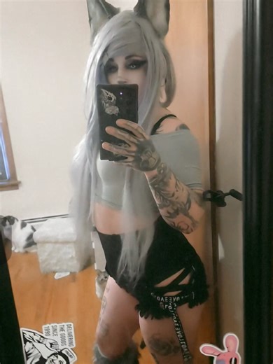 trapped? . . #loona #helluvaboss #demon #cosplay #trap