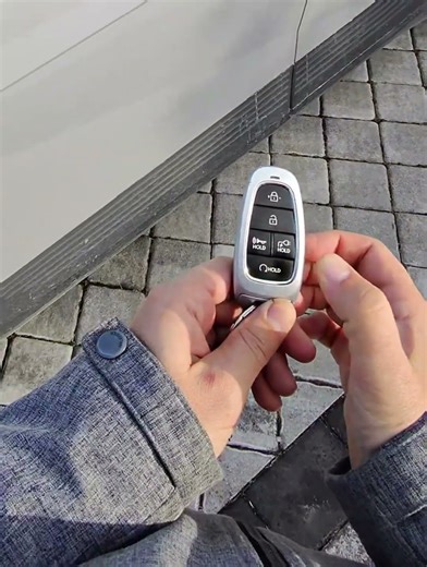 How to remotely start the 2022 Ioniq 5 with the key remote