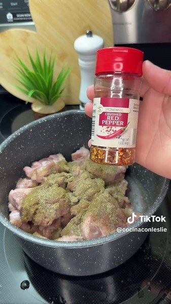 Rabo Encendido: Receta Dominicana Fácil y Deliciosa