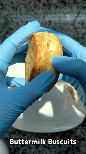 Fluffy Buttery Biscuits | Easy Homemade Recipe