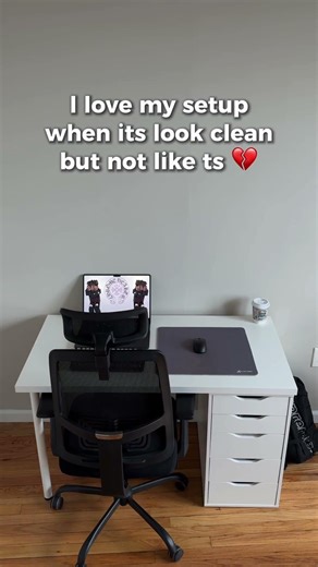 l really love ts song My Clean Setup 😎✨💻 #mysetup #cleansetup #desksetup #macbooksetup #minimalsetup