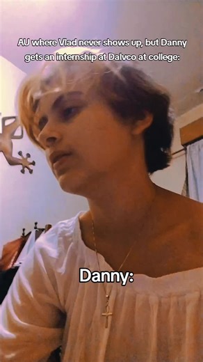 AU where Vlad doesn't get involved in DP canon because he thinks Jack knows he's a halpha and he hires Danny for an internship at Dalvco because he thinks Jack is trying to hide another halpha from him #fictok #vladmasters #dannyphantom #dannyfenton #dp