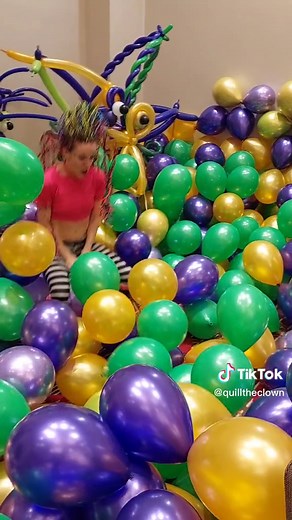 everything is better with friends! #balloongirl #balloon #balloons #balloonbounce #bounce #balloonfun #balloonplay #balloonparty #balloonpop #balloongoddess #balloonlove #looner #balloonfiesta #balloonfight #balloonartist #balloonroom #balloonpile #balloontiktok #loonergirl #🎈 #🎈🎈 #🤡 #fyp #foryou #partygirl #partyclown #partyeveryday #partyevents #lifeisaparty #lifeisaperformance #performer #performergirl #performerlife #balloonburlesque #balloonperformer #balloonevent #balloonart #clowngirl