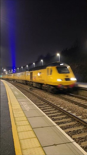 BR Class 43 HST Network Rail New Measurment Train "The Flying Banana" 43013 & 43062 Morley Station