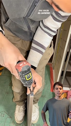 El Rincon del Carpintero on Instagram: "Zócalo Secreto: Cajón Invisible Inteligente Hogar 🧠 #muebles #reelsfacebook #Amazing #carpinteria #TrucosParaElHogar #reelsviralシ"