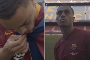 Barcelona announce Dest transfer with social distancing video in empty Nou Camp