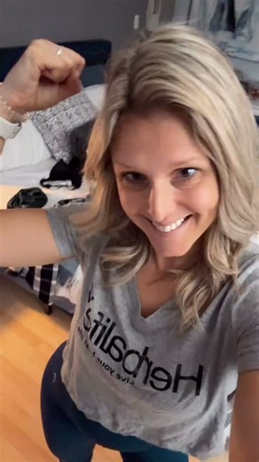 💜Ceci est un CRI DU CŒUR! 💜 J’ai besoin de votre aide! 💖 Je suis à fond dans une course pour atteindre un objectif personnel qui me tient profondément à cœur. Oui, la retraite au manoir est un but en soi… mais au-delà de ça, ce que je veux plus que tout, c’est vivre l’expérience complète — être là tout le week-end, dès le vendredi, aux côtés des plus grands noms de notre équipe! 🙌 C’est une chance incroyable d’apprendre, de me dépasser, de grandir encore plus au sein de cette compagnie qui m