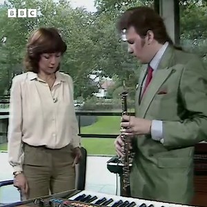 #OnthisDay 1981: Roxy Music's Andy Mackay showed off some synths on Pebble Mill. If you'd like to see more of this kind of thing, why not visit -https://www.bbc.co.uk/archive/electronic-music/zk8gpg8 | BBC Archive