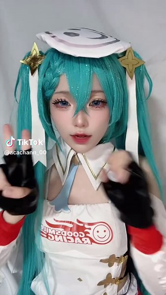 レーシングミク2023: 超可愛いコスプレ特集