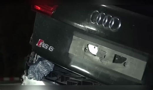 Crystal Castles - KEROSENE (Audi RS6 300KM_H Crash)