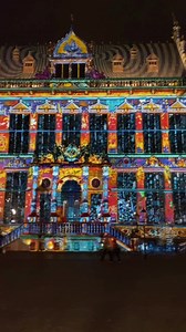 Auch in diesem Jahr verwandelt sich die Bremer Innenstadt wieder in ein Lichtermeer😍✨ Bis zum 14. November könnt ihr die Lichter in der Stadt bestaunen! Wir haben für euch ein paar Impressionen eingefangen 🥰 | Bremen.de