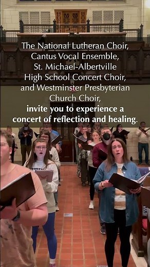 🔈 Sound on for hundreds of voices singing Pilgrim's Hymn!