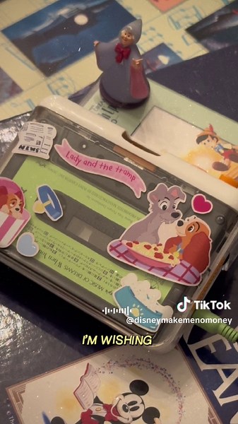 หูเคลือบทองคำไปกับDisney classic songs🎶 จากเทปเพลงดิสนีย์📼🎧👂🏻 คือทุกเพลงมันฟินมากทุกคนอยากจะเปิดให้ทุกคนฟังทุกเพลงไปด้วยกันเลย💗 #disney #disneysong #disneymusic #disneycassette #เพลงดิสนีย์ #เทปคาสเซ็ท #เทปดิสนีย์ #เทปdisney #เทปเพลง