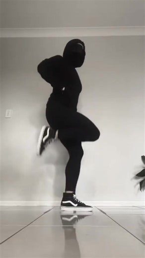 25K views · 326 reactions | Reverse shapers running man #Shuffle #fblifestyle | Starface k2 | Facebook