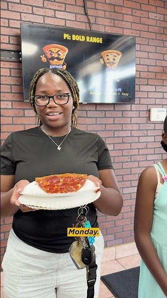 This Is Your Sign to Try the $1 Slice🍕 #bestpepperonipizza #pizza #itspizzatime #pepperonipizza