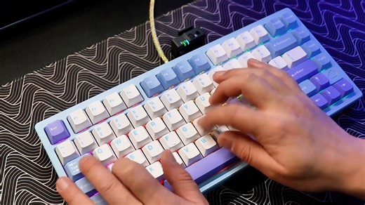 【机械键盘推荐】WOBrainy 75%客制化三模无线机械键盘｜铝坨坨CNC全金属机身｜支持蓝牙/2.4G/有线三模｜RGB背光｜热插拔PCB｜冰晶轴体｜极光银