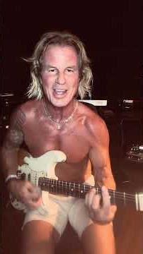 guitar world story https://www.guitarworld.com/artists/guitarists/darren-housholder-a-vision-for-you