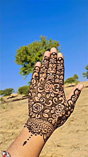 easy mehndi design bnane ka aasan tarika bataye. bridal mehndi designs #viral #mehndi #shorts #views