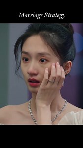 The man slapped his wife in front of someone else！男人竟当着别人的面扇了自己妻子一巴掌！#MarriageStrategy #爱情 #出轨 | 追番热血少年