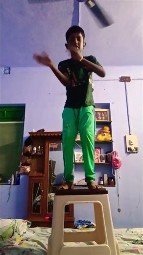 aura farming dance in stool #cute #funny #dance