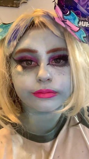 Monster High Lagoona Blue Makeup Tutorial