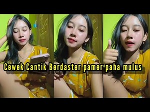 Cewek Cantik Berdaster pamer paha mulus