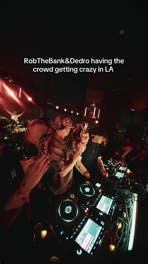 Frequencies That Make U Rich (@behindthebankbooth)’s video of rob