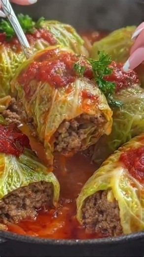 🥬🍅 Stuffed Cabbage Rolls in Tomato Sauce 🍖🔥