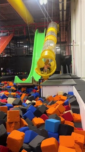 Sisters are the best of friends 🩷 toddler daily life 🪢 #toddlerdailylife