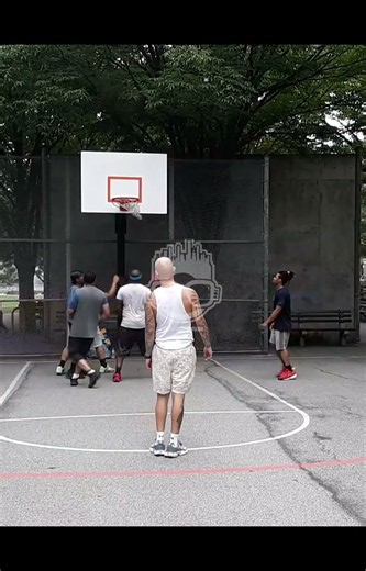 Breast hits first jumpshot off first play, Brea$t Mode@Battery Park Rebelz Battlez, 7/3/26